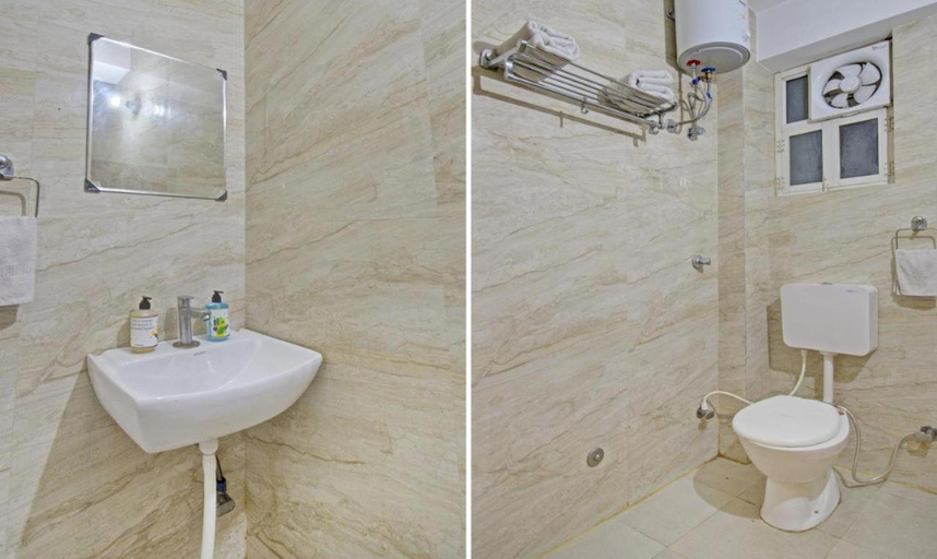 Bathroom 3, Hotel Rama Hindustani, Jaipur