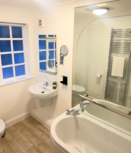 Bathroom 4, The Bay Horse Inn, North Yorkshire