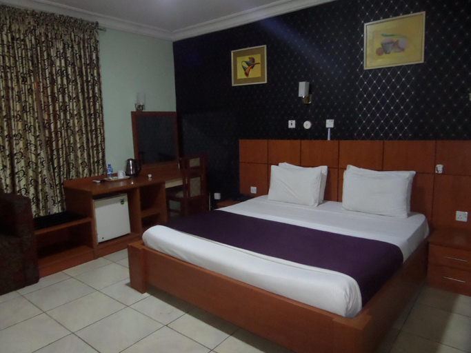 Others 2, Prixair Pure Hotel Wuse, AbujaMun