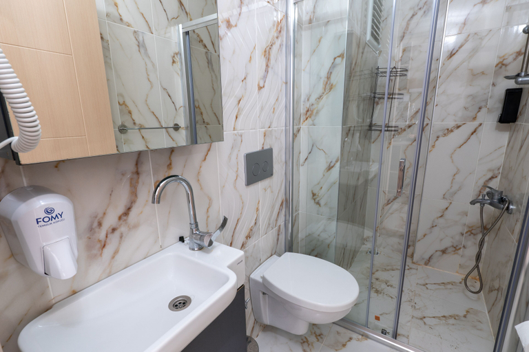 Bathroom 5, Flora Trabzon Apart, Merkez