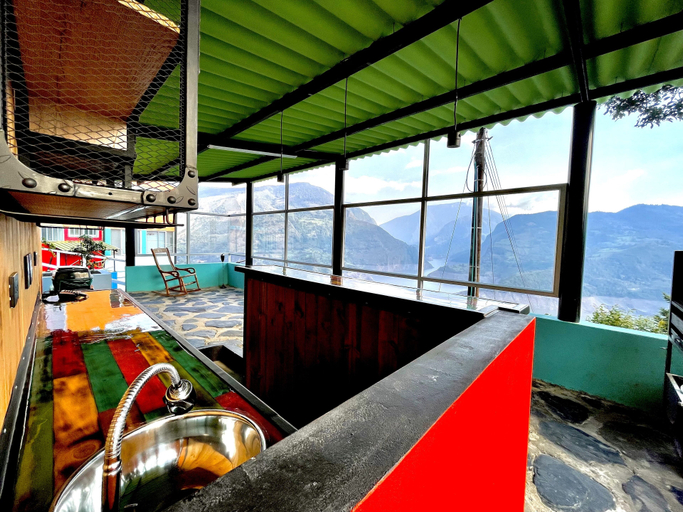 Food & Drinks 5, La Vista EcoHouse, Macanal