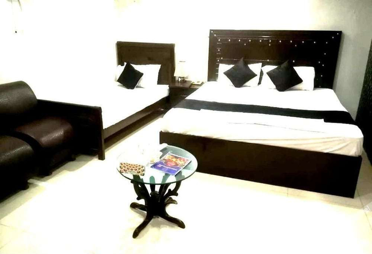 Bedroom 2, Gulberg Continental Hotel, Lahore