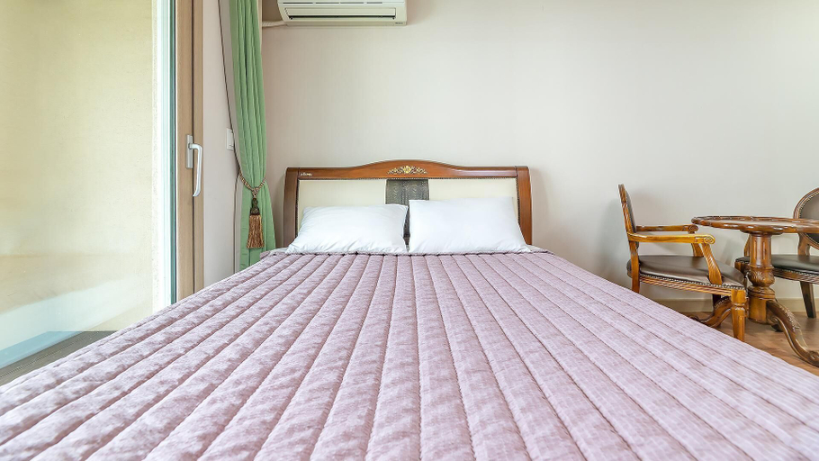 Room 5, Jeju Story House Pension, Jeju