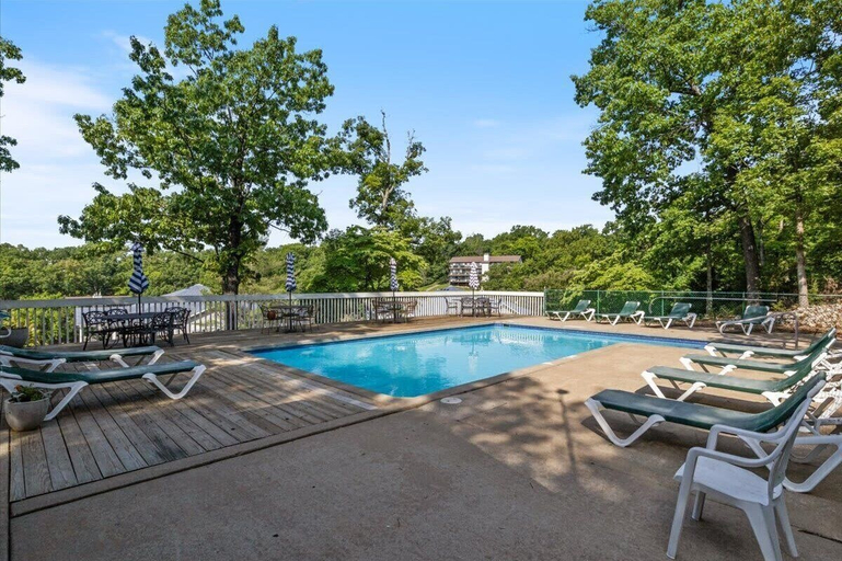 Pool 3, Main Channel View, Playground, no Steps Enrty, Camden