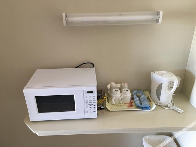 Others 5, Plantation Park Motor Inn, Burdekin
