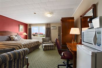 Others 3, RIDGETOWN INN, Chatham-Kent