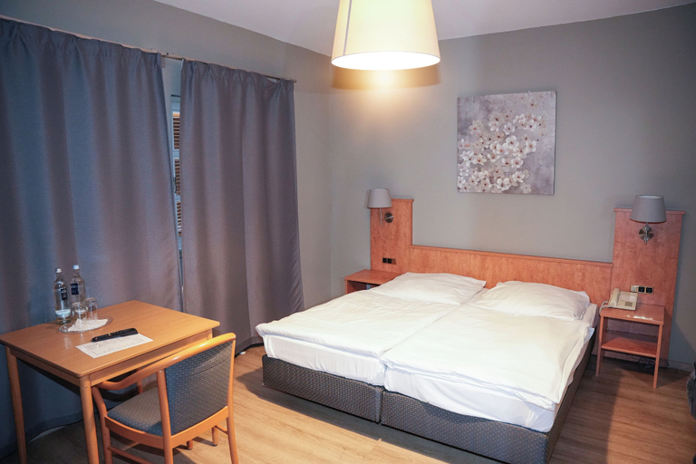 Room 2, Angelis Pension Frankfurt Airport, Groß-Gerau