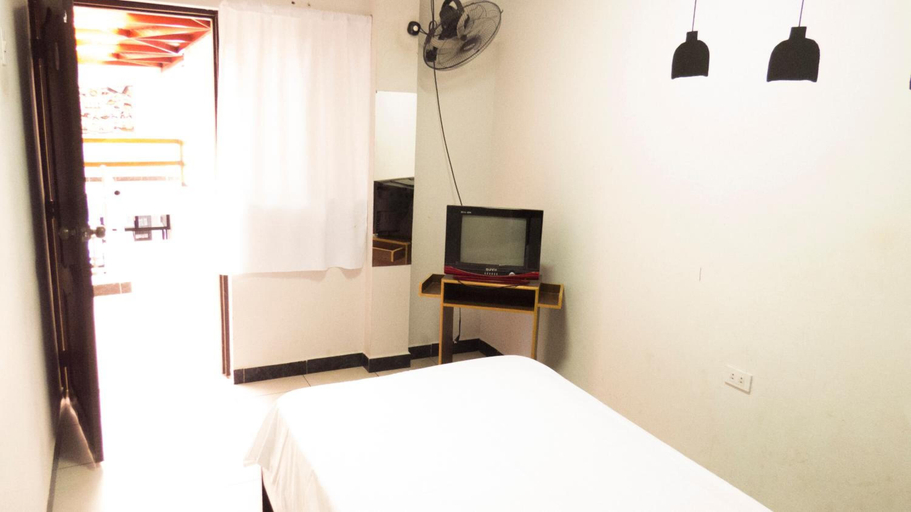 Others 3, Jer's Hostal, Tumbes