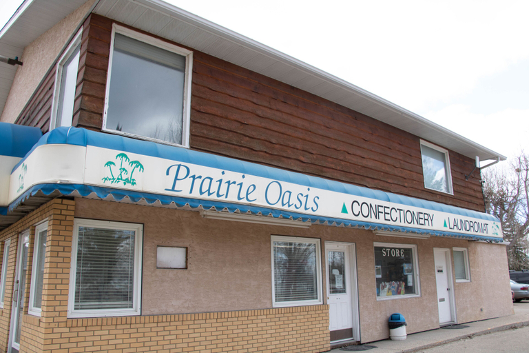 Exterior & Views 2, Prairie Oasis Tourist Complex, Division No. 7