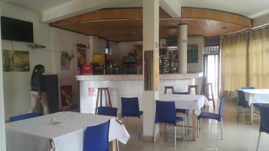 Food & Drinks 4, Midland Hotel, Kayonza