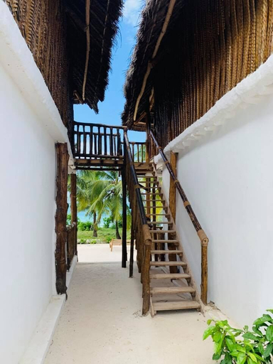 Others 4, Shanuo Beach Bungalows, Kati