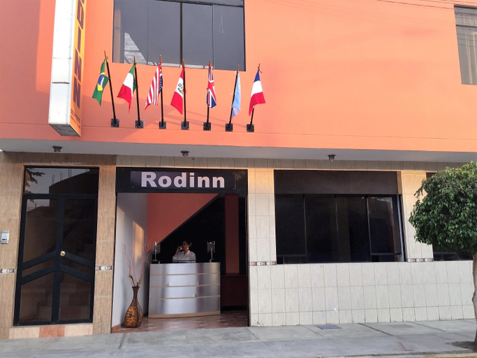 Others 3, Hostal Rodinn, Nazca