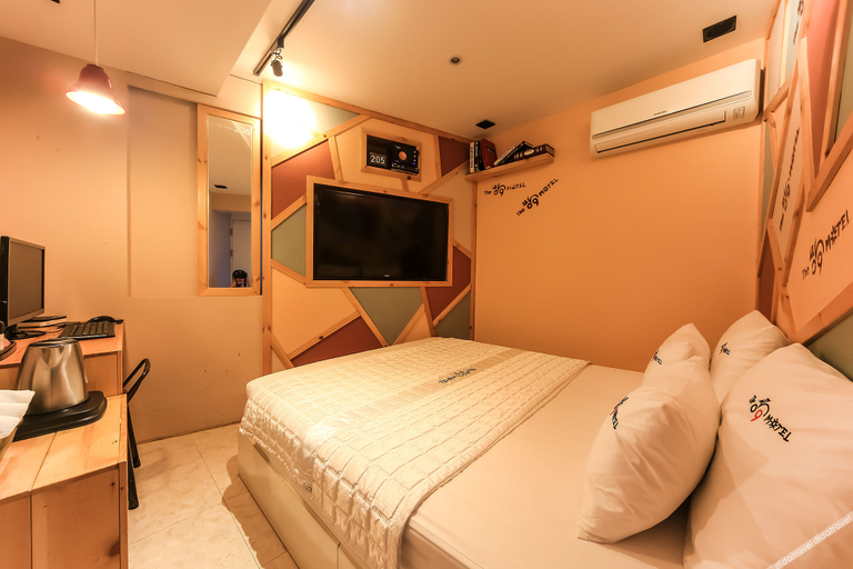 Others 4, Busan Choeup Jjang, Busanjin