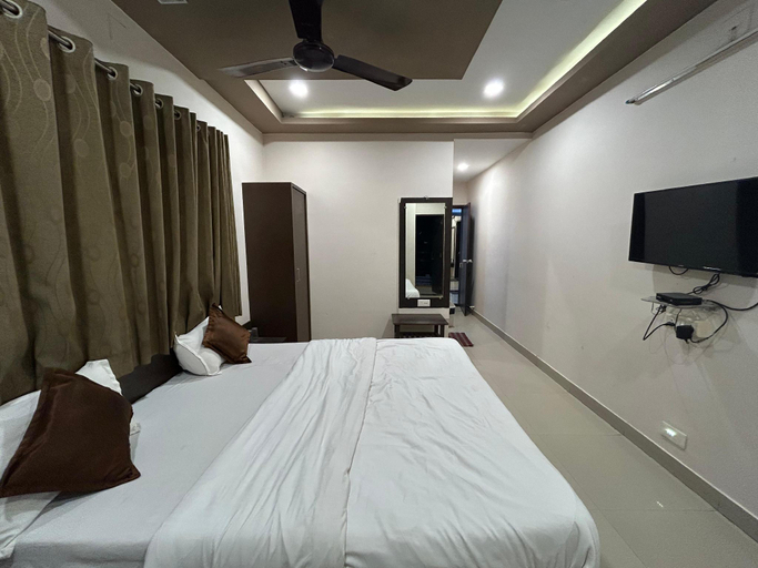 Bedroom 5, Hotel Shree Gurukrupa Dwarka, Devbhumi Dwarka