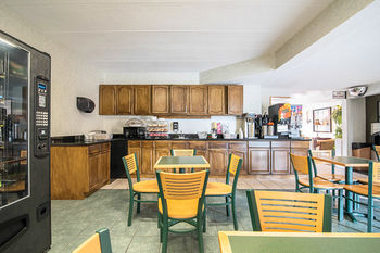 Restaurant 2, Home2 Suites by Hilton Danvers, Essex