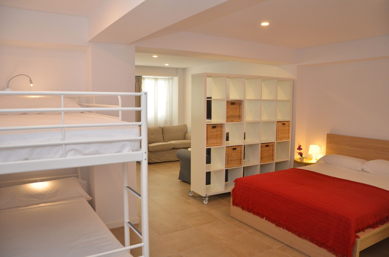 Others 4, Bet Apartments - Abastos, Valencia