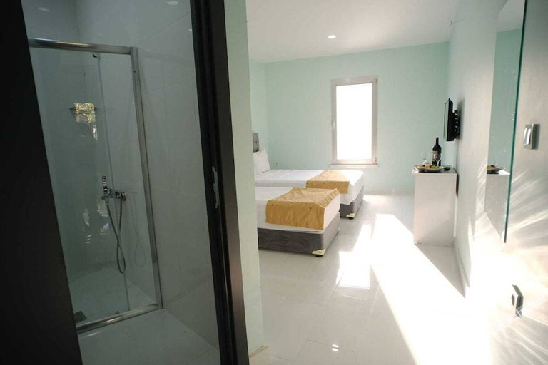 Bedroom 3, Forest Blue Beach Hotel, Eyüp