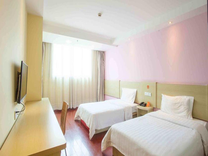 Bedroom 2, ‌Sihe Hotel (Qionghai City Center Global Spring Plaza Branch)‌, Hainan