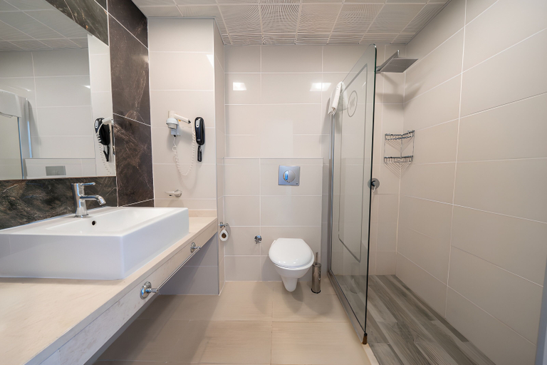 Bathroom 5, Supreme Beach - Adults Only, Marmaris