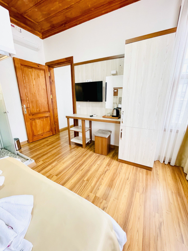 Bedroom 2, Qonaq Hotel, Fatih