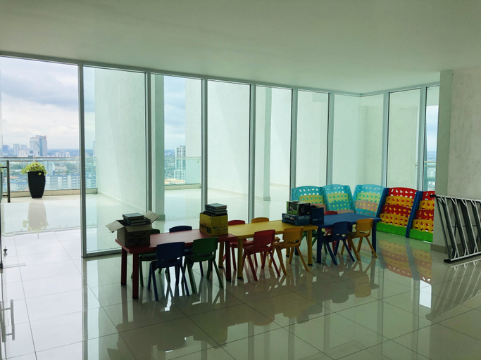 Others 3, Paragon Suites, Johor Bahru