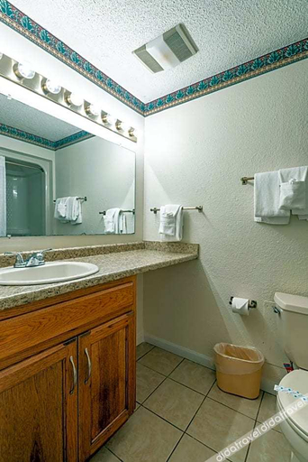 Bathroom, Crown Resorts at Lake Tansi West, Cumberland