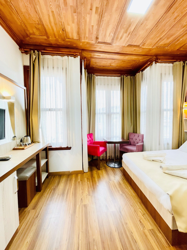Bedroom 4, Qonaq Hotel, Fatih