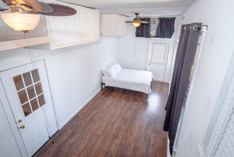 Others 3, Tranquil Getaway 3br/2ba Near Downtown, Bexar