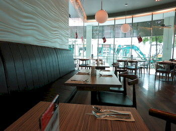 Food & Drinks 4, Aqueen Hotel Lavender, Singapura