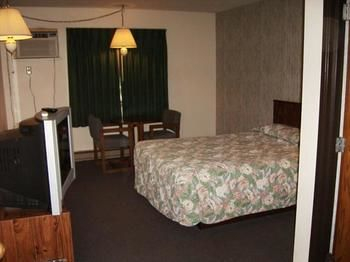 Others 4, Rum River Motel – Princeton, Mille Lacs
