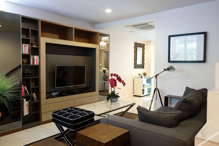 Others 4, PerFect Home, Khlong Toey