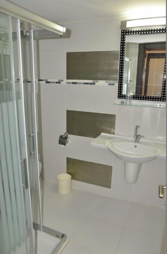Bathroom 4, Napa Otel, Merkez