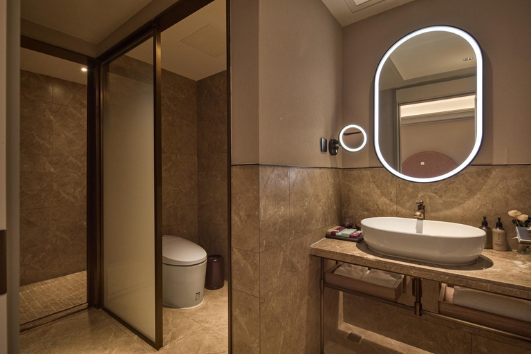 Bathroom 5, Mercure Xi'an History Museum, Xi'an