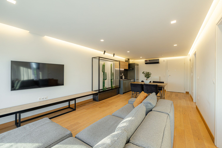 Others 2, Earth Boutique Apartments Next to Stavros Niarchos, Attica