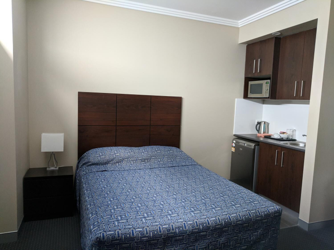 Others 3, The Bexley Motel, Sydney