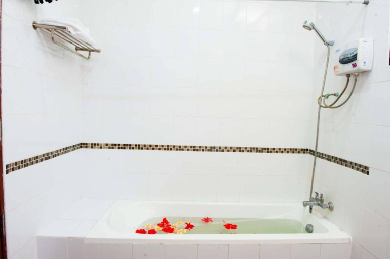 Bathroom 2, Mingmongkol Resort, Ko Samui