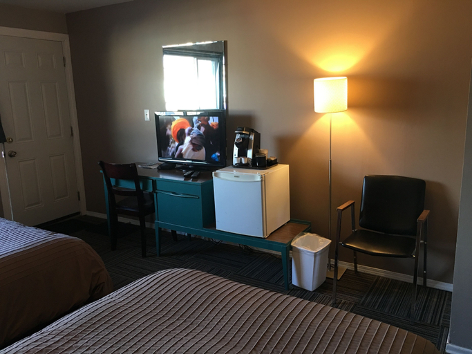 Others 5, The Canterbury Inn Of Downtown Invermere, East Kootenay