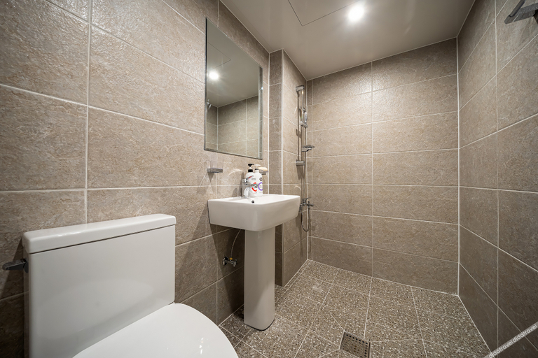 Bathroom 5, Anyang JM, Anyang