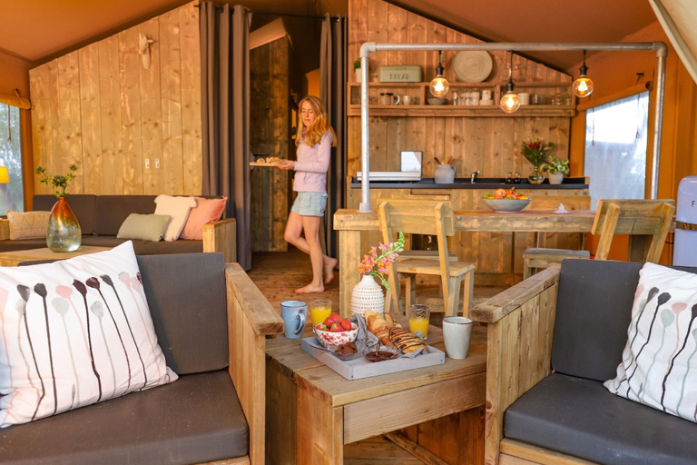 Living room 4, Campsite - Combined Tents With Kitchen and Bathroom Located Near a Pond, Noordoostpolder