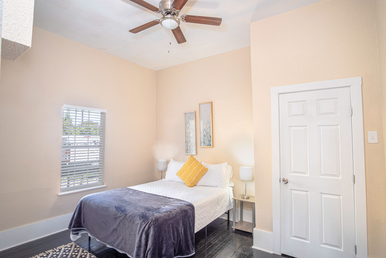 Bedroom 3, 3 BR 1 BA Remodeled Home Near Downtown, Bexar