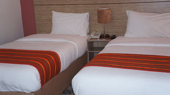Others 2, Hotel Emerald, Westlands