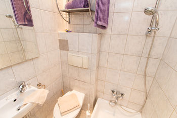 Bathroom, Apartment Favoritenstrasse, Wien