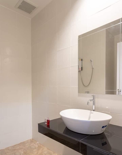 Bathroom 3, Thapjumras Boutique Hotel, Muang Uttaradit