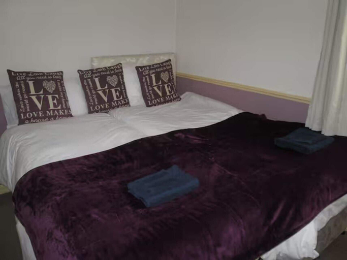 Room 4, Bumble Cottage - Parking - Pet - Garden - Sleeps 4, Devon