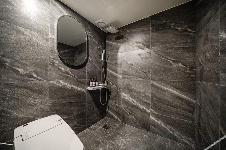 Bathroom 5, Wolgot Avenue S, Siheung