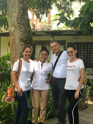 Others 3, Hotel Madreselva, Leticia