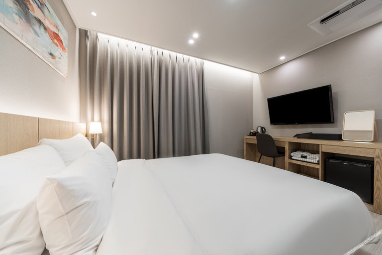 Bedroom 3, Busan Suyeong Hotel River, Suyeong