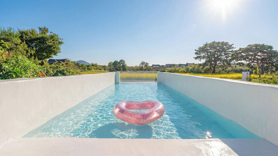 Sport & Beauty 5, Gyeongju Planb pet Pension, Gyeongju