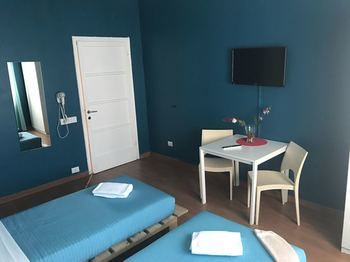 Others 5, B&B I Am Here - Gioia 71, Milano