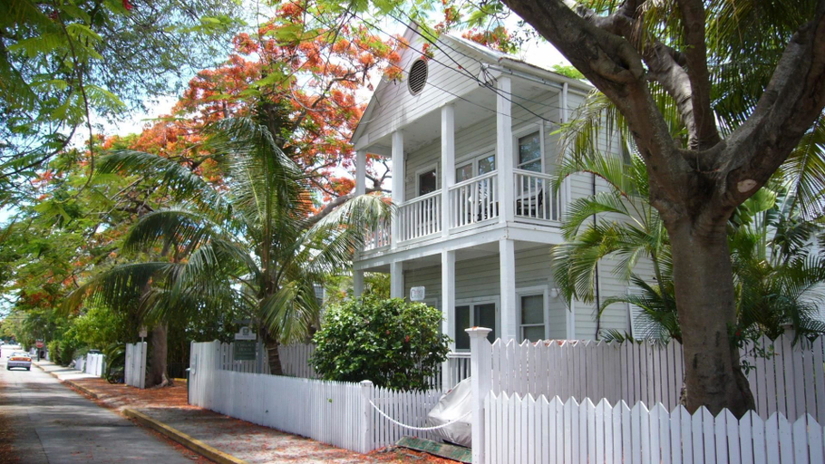 Exterior & Views 1, Chelsea House Hotel - Key West, Monroe